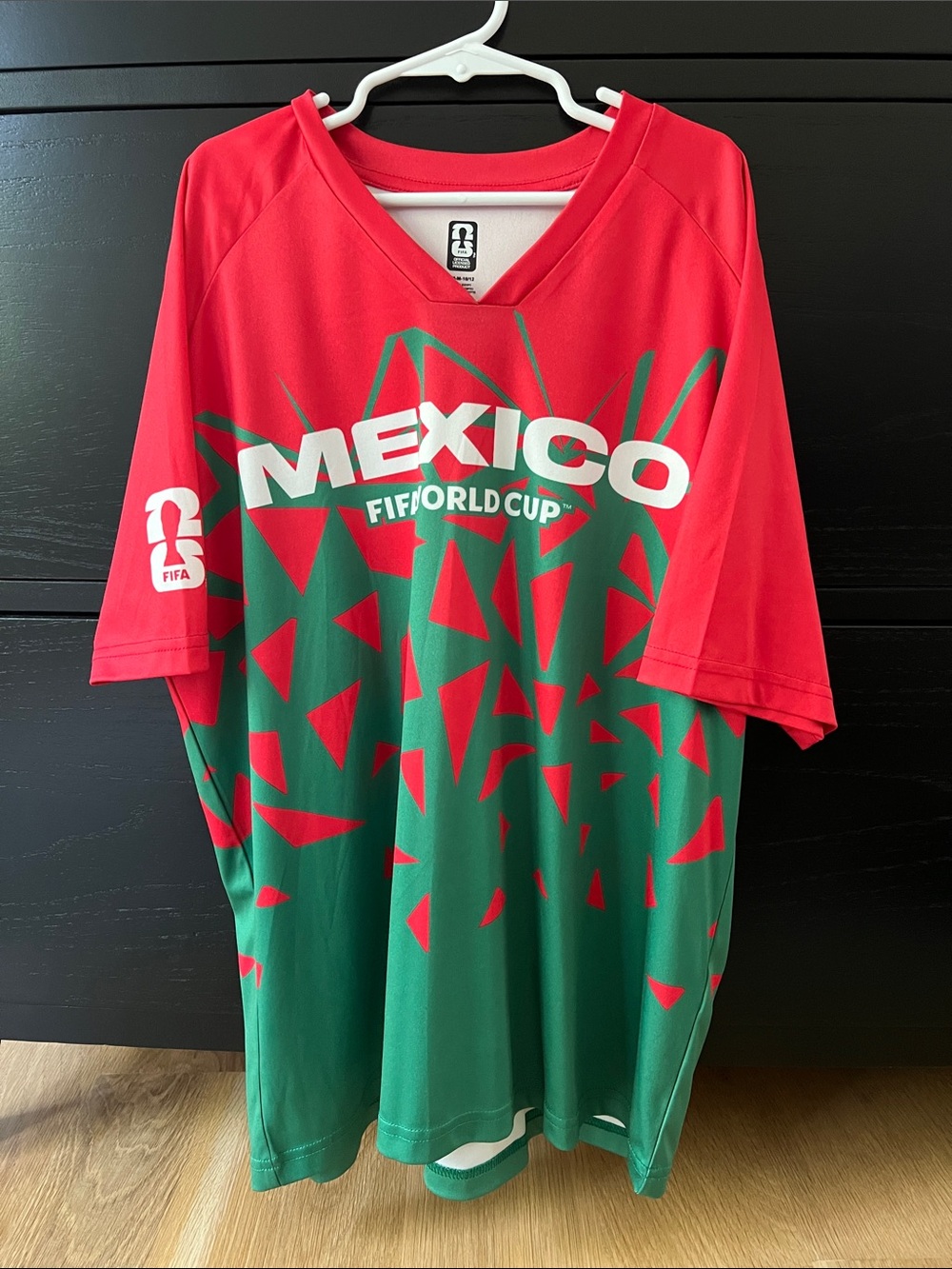 Kids Mexico FIFA World Cup Red & Green Graphic Soccer Jersey